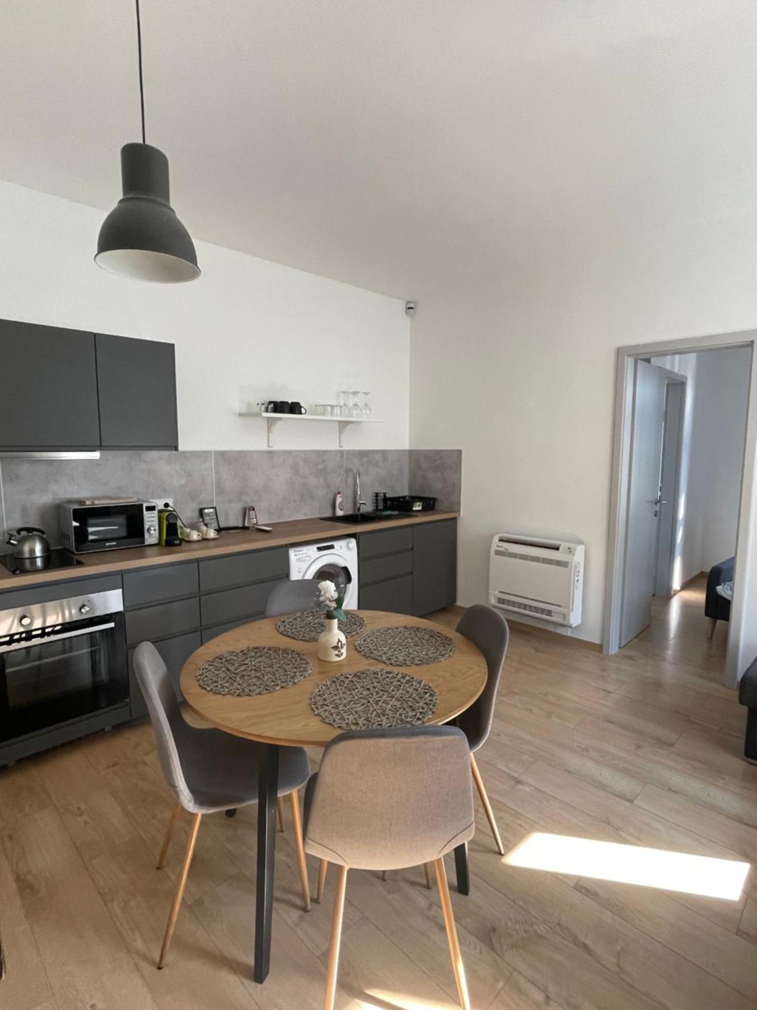 Dream Apartman Levél Buitenkant foto